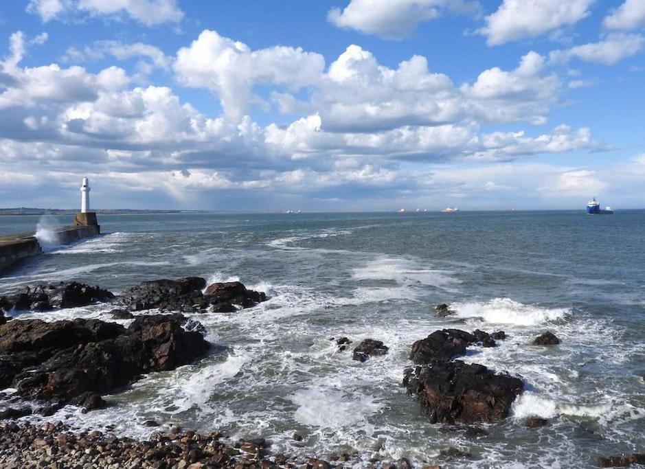 Lighthouse Cottage With Hottub Aberdeen Esterno foto